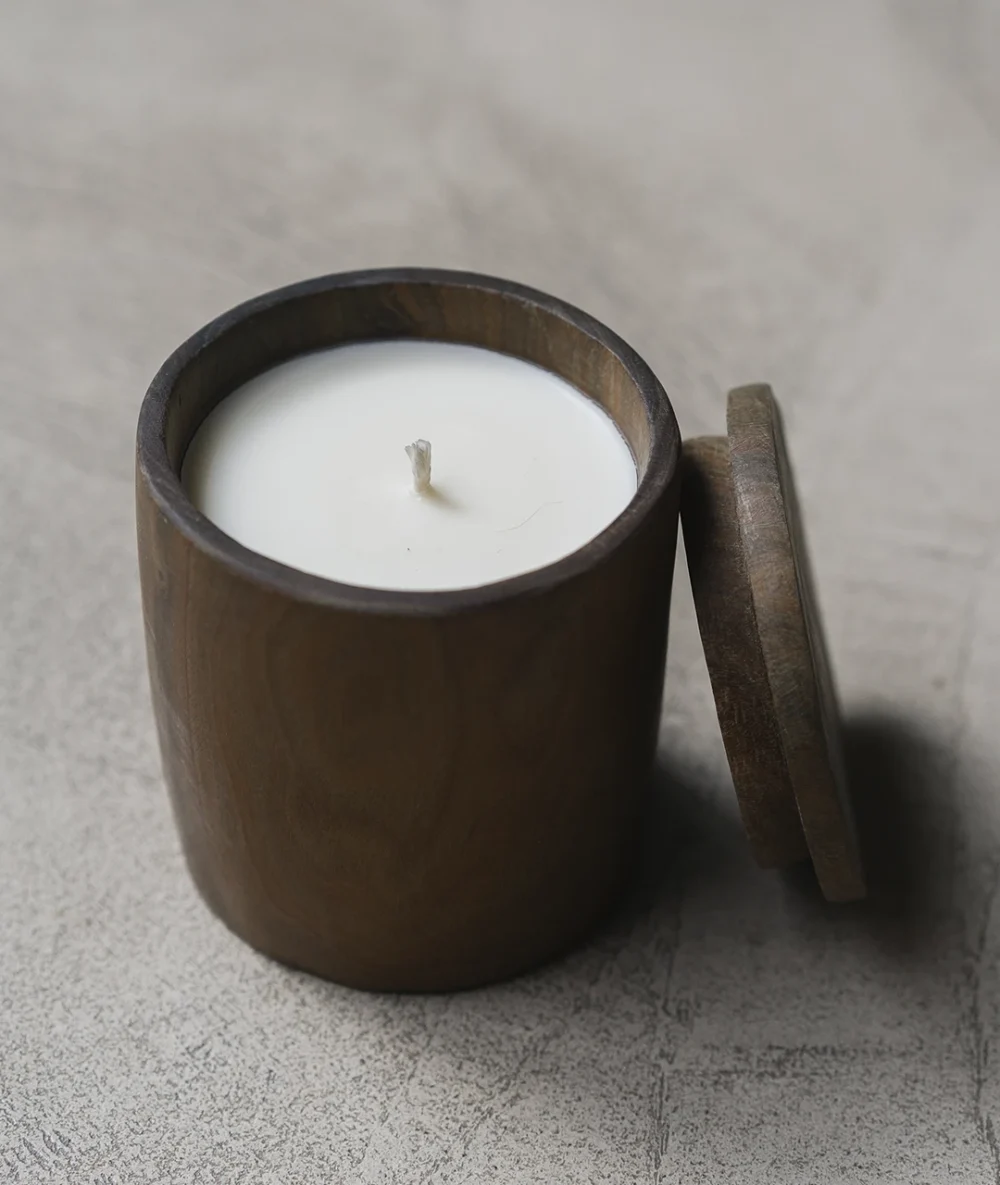 Velas de palo santo con tapa 12 x 11